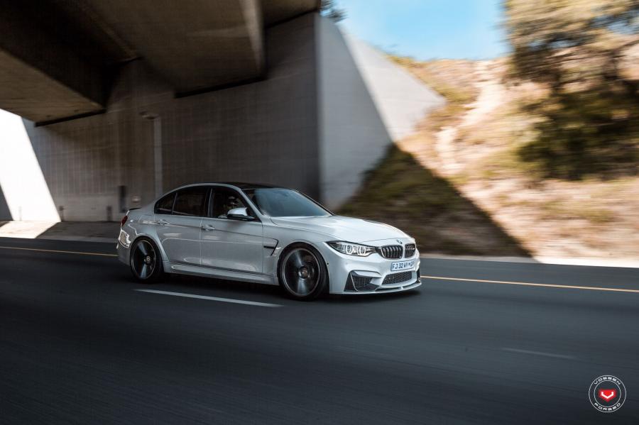  BMW M3 Sedan on Vossen Wheels (VPS-307T) 2018 года  (фото 14 из 22)